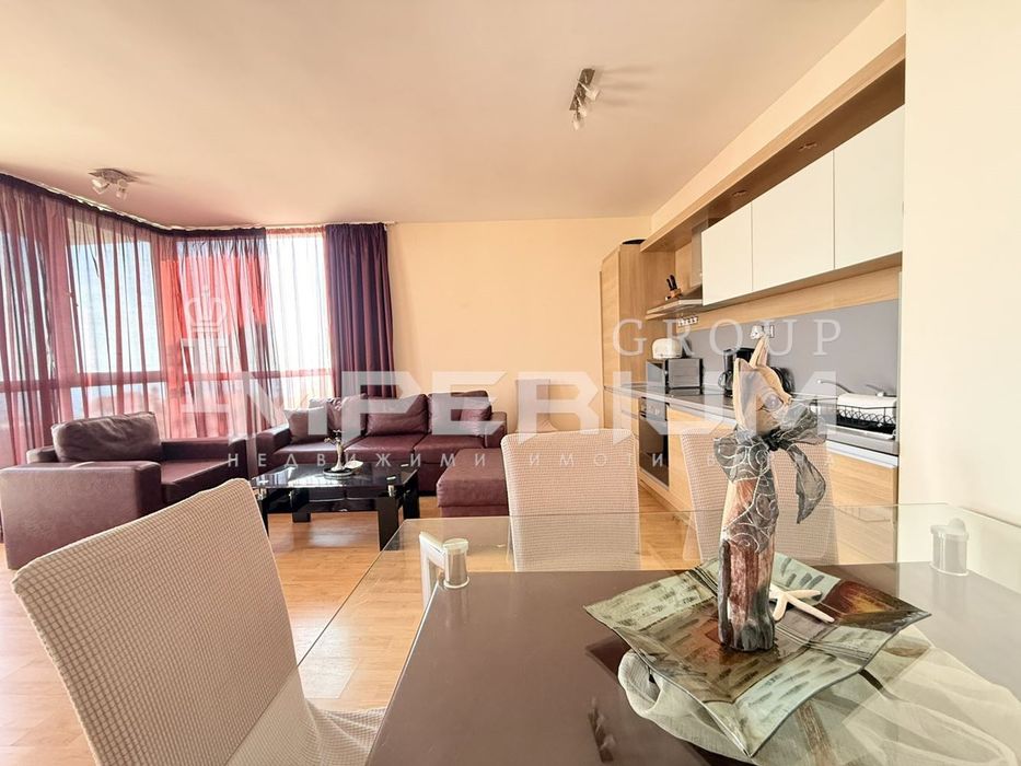 Дава се под наем Двустаен апартамент в Варна, Галата - 100 кв.м за 650 € - Снимка #3