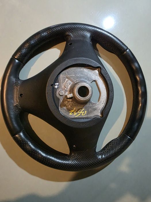 Vand volan bmw e90 pachet m sau schimb cu unul de e46 tot pachet m