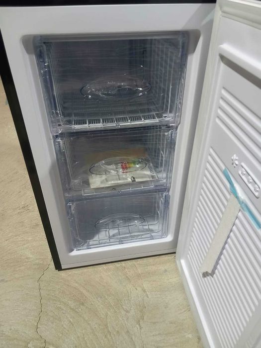 SUPER OFERTA Congelator cu sertare  60 Litri
