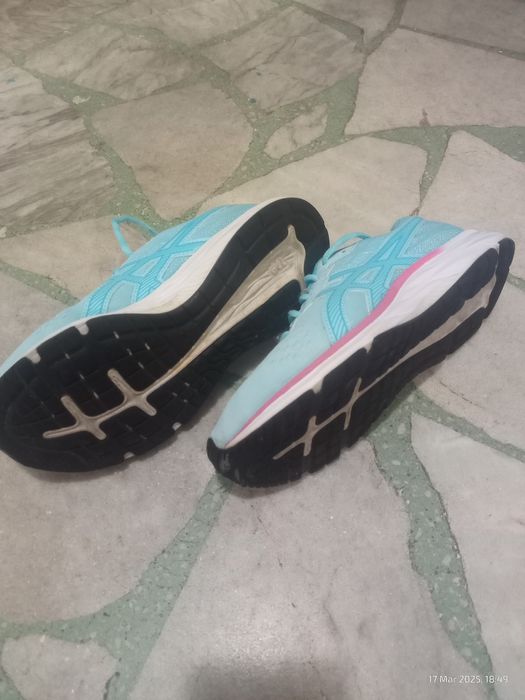 Дамски маратонки Asics