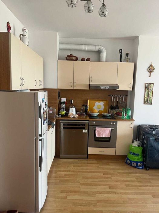 Продава се Двустаен апартамент в Варна, Автогара - 87 кв.м за 914 €/кв.м - Снимка #3