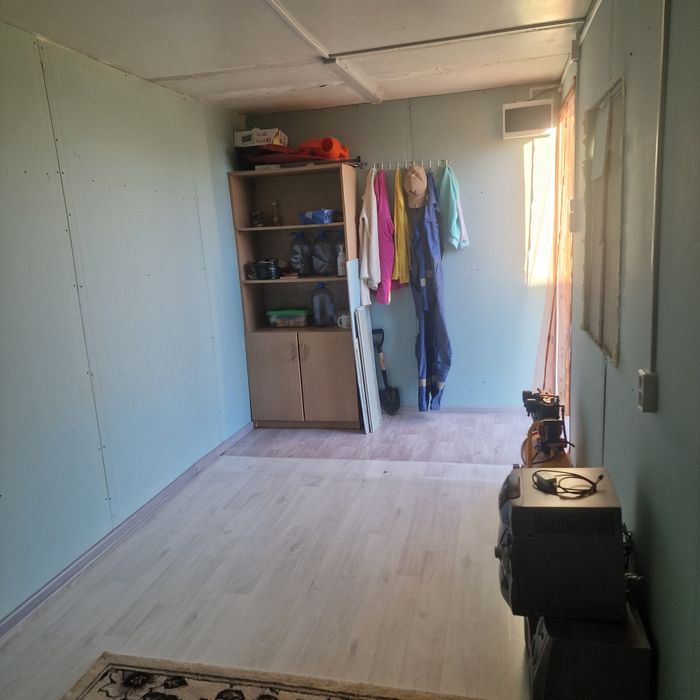 Продаётся дача, земля 8 соток