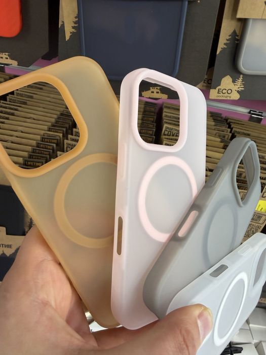 iPhone 16 Pro,iPhone 16 Pro Max матиран силикон с MAGSAFE