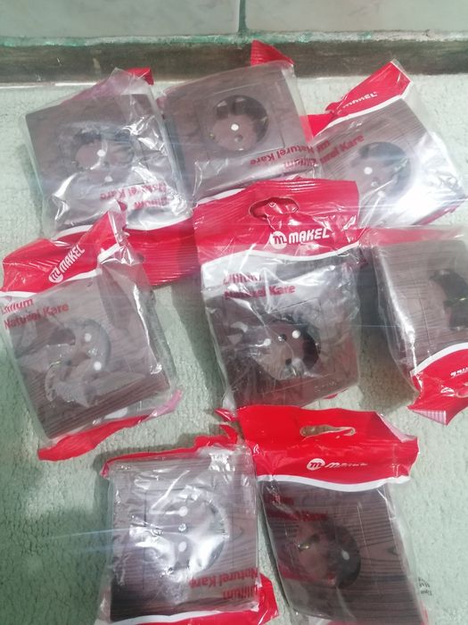 Prize și becuri economice