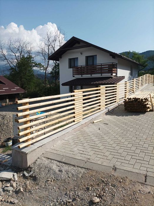 Garduri si porti din lemn rotund