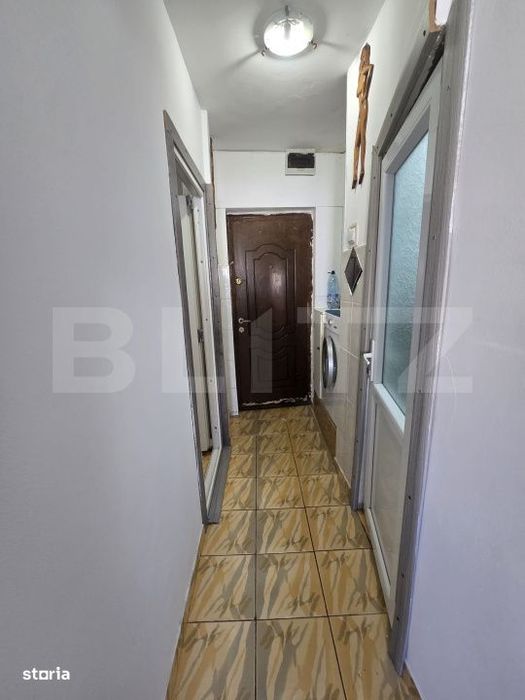 Garsoniera de vanzare, 24 mp, etaj 3, zona Micro 12