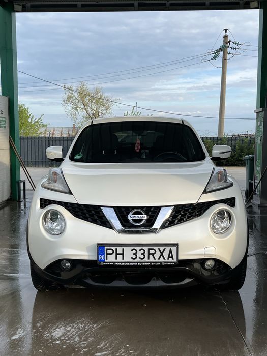 NISSAN Juke 2016