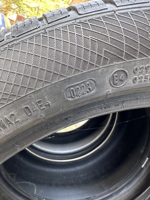 Зимни гуми 245/45/19 continental
