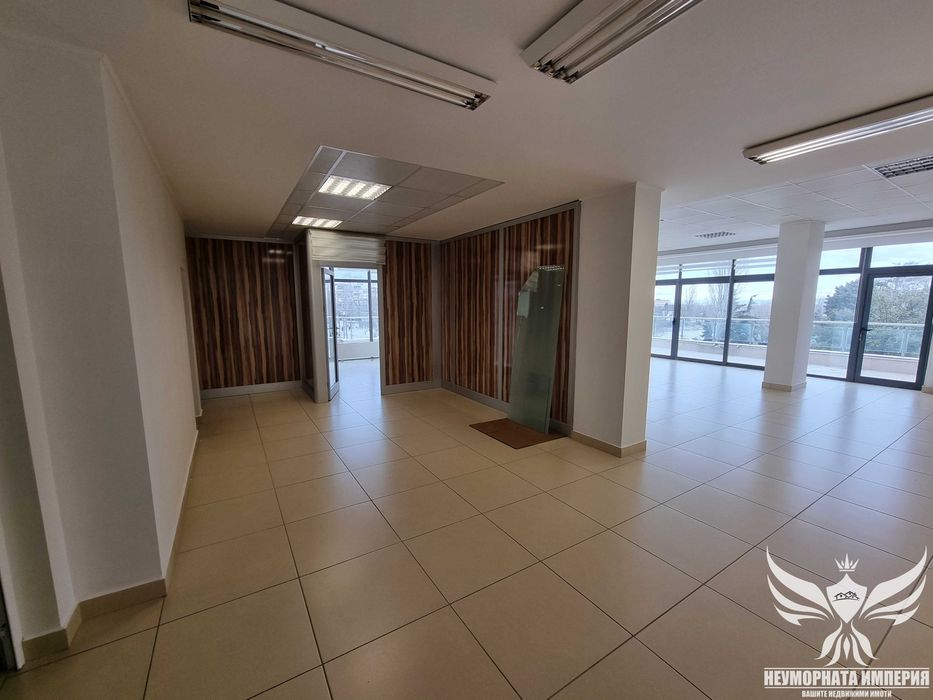 Дава се под наем Магазин в Асеновград - 465 кв.м за 996.03 € - Снимка #9