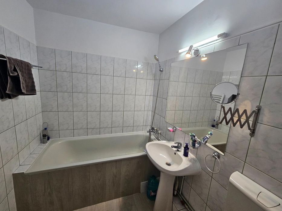 Apartament 3 camere decomandat