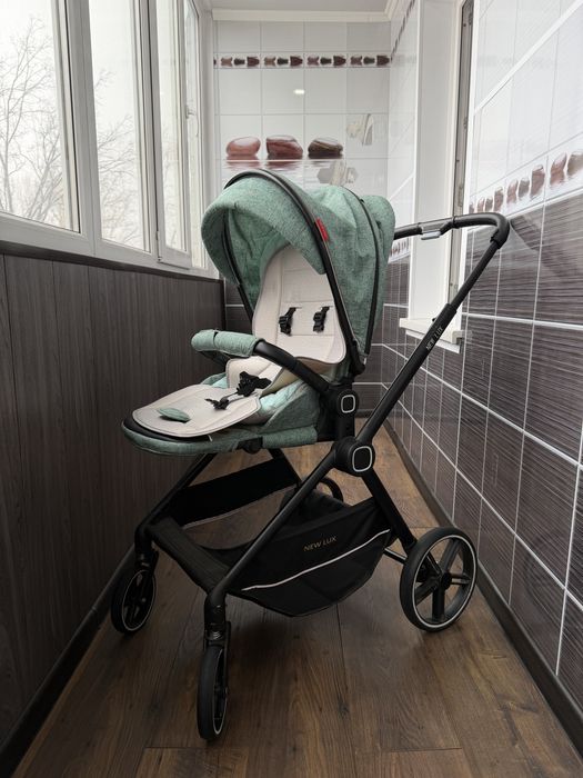 Коляска прогулочная