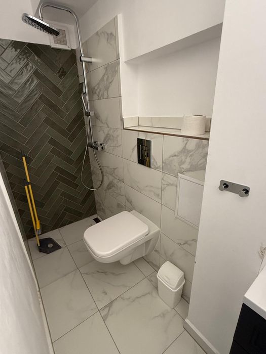 Închiriez garsoniera  zonă centrala