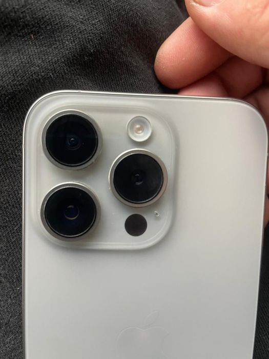 Продам  Айфон 15pro