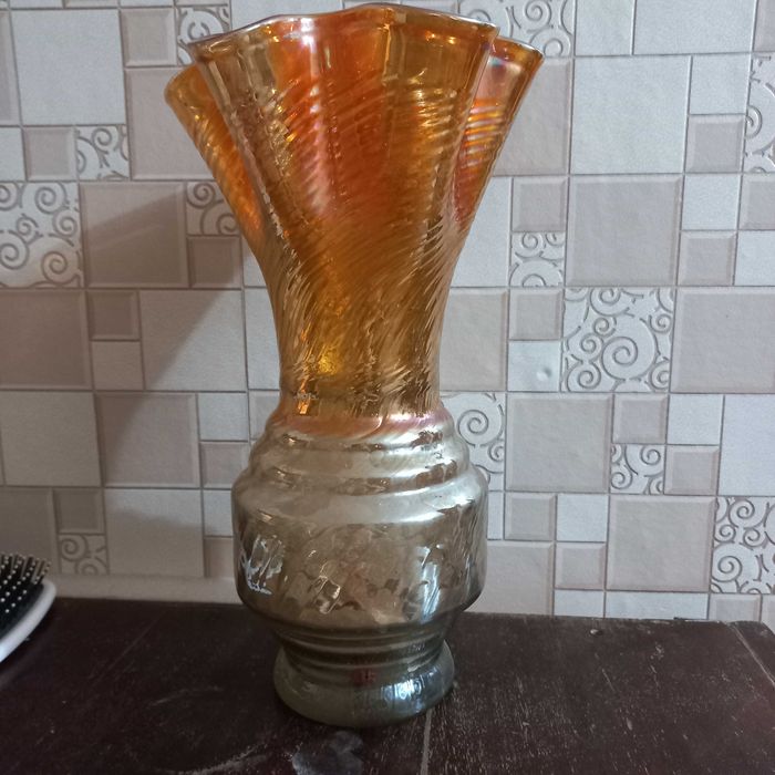 Тарелки,вазы, вёдра