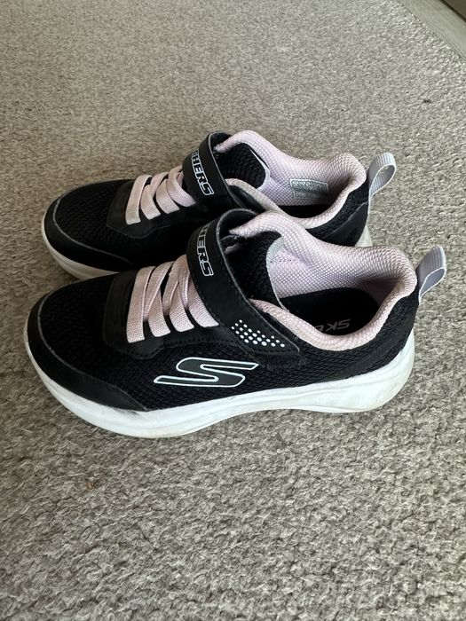 Детски маратонки Nike 29,5 и Skechers 28