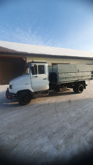 Продам зил бычок.