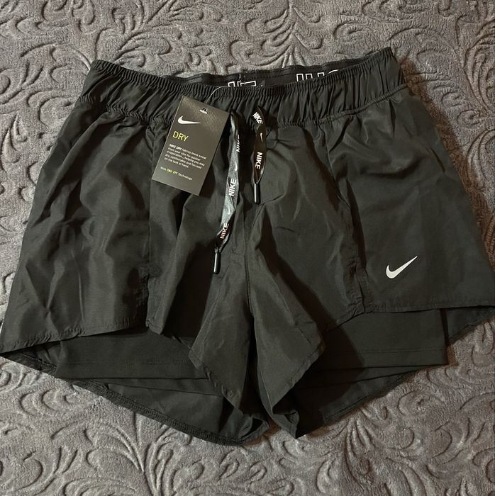 Къси панталонки Nike