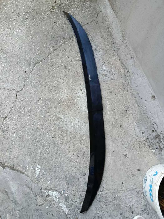 Спойлер за багажник на кола