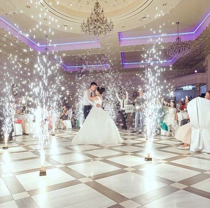 Макет Торт, Шоу Фейерверки и Дым