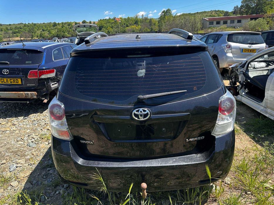 На части Toyota Verso 2.0 дизел 126 к.с., 2009 година