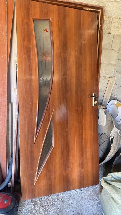 Б/у есиктер