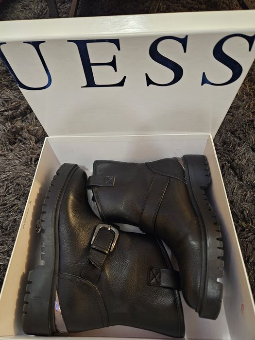 Женски ботуши Guess