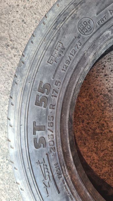 2 anvelope vara Pirelli 205/65/17,5