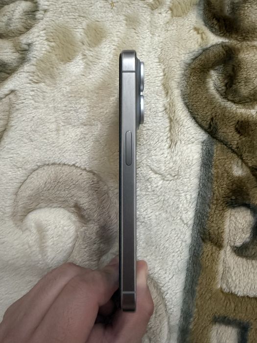 Продам айфон 15про