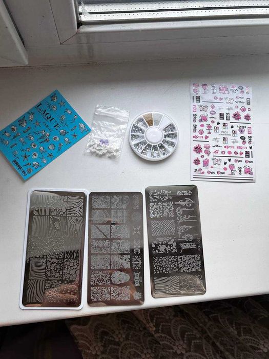 Продам набор для маникюра 47.000