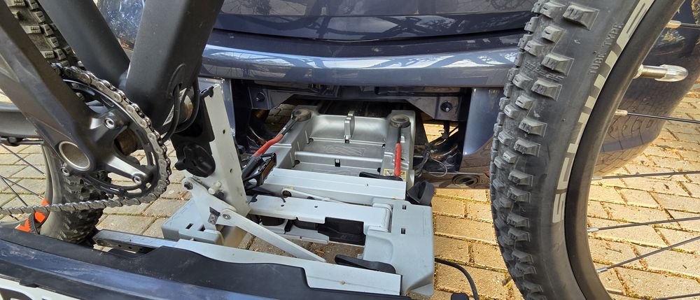 Opel Astra J вградена стойка за велосипеди