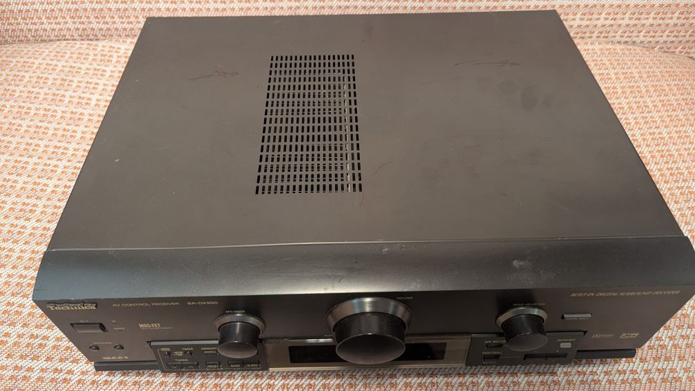 Ресивър Technics SA-DX950
