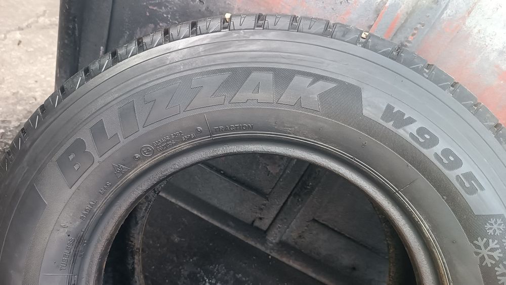 225/70/15 С Bridgestone