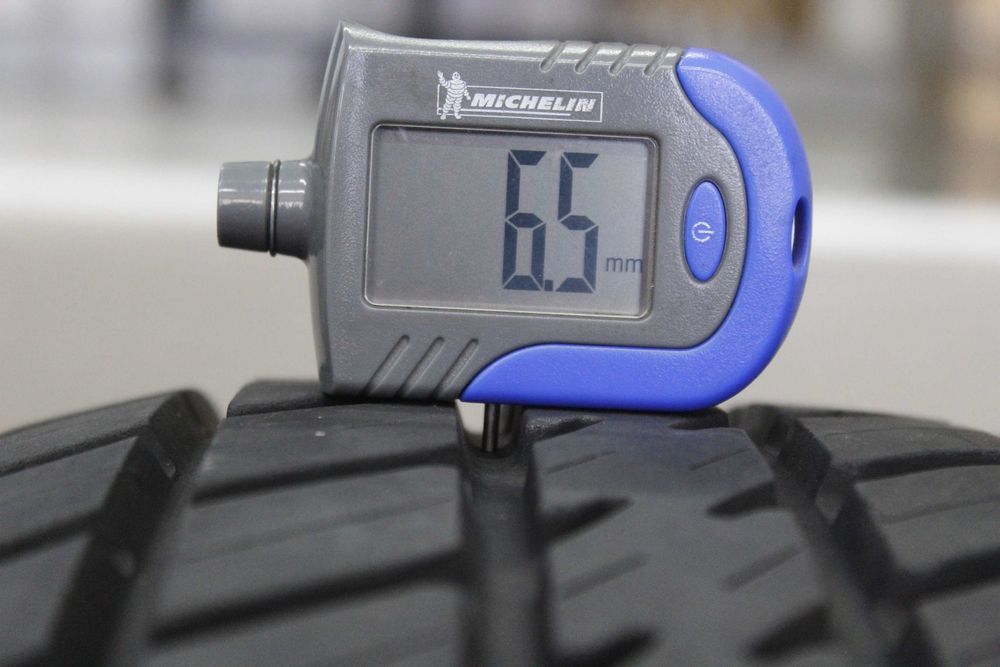 215/70-14 Cooper Cobra