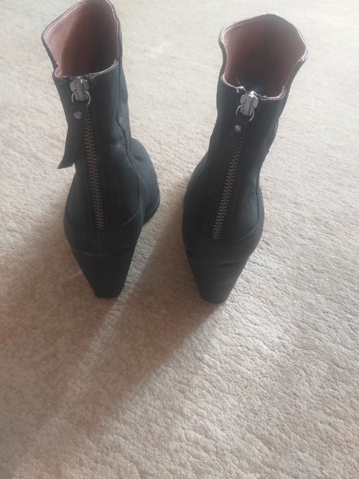 Продам полусапожки демисезон Р40