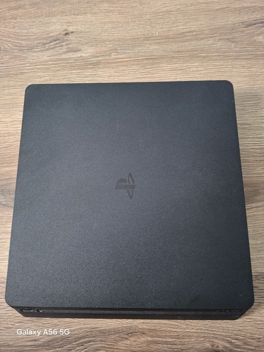 Vănd ps4 slim!!!