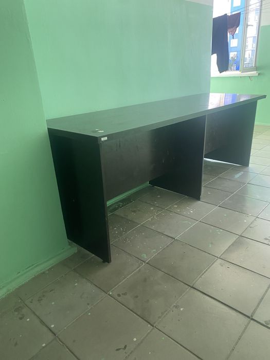 Стол для офиса комтера