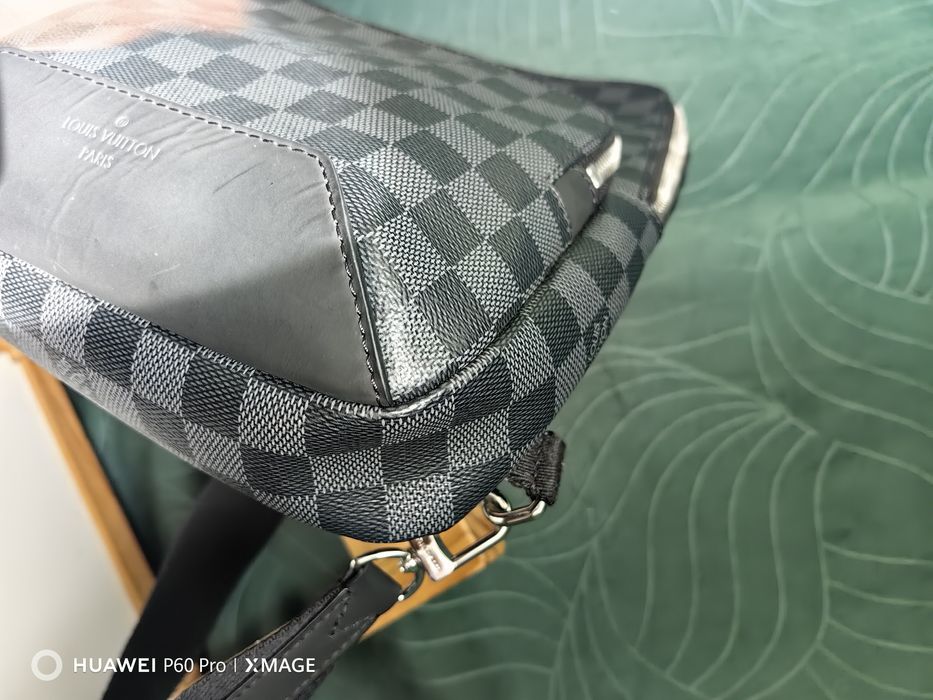 Louis Vuitton Мъжка Чанта