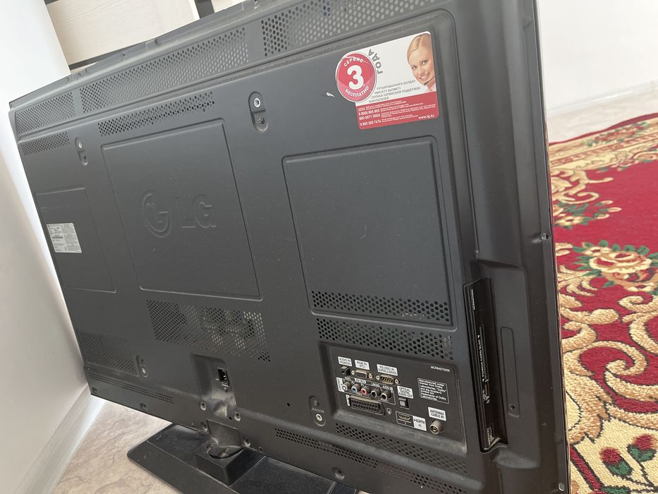 Телевизор LG .Подойдёт на детали.