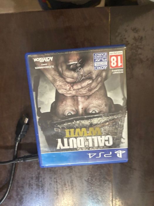 PS4 Плейстейшън конзола