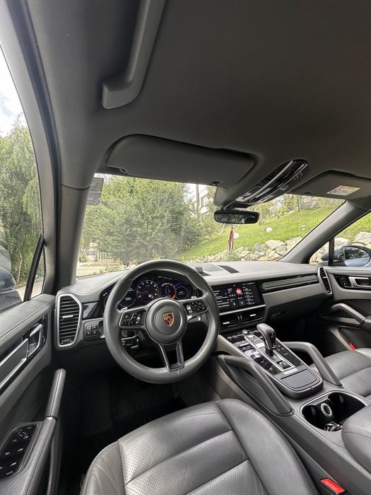 Porsche cayenne 2019 340cp 3.0 V6 Benzina 145.000 km 29900 euro + TVA