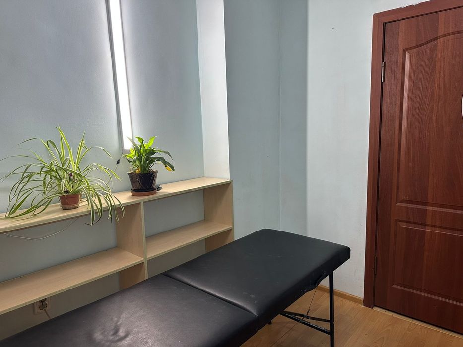 Сдается рабочее место в салоне красоты - Аренда Шымкент на Olx