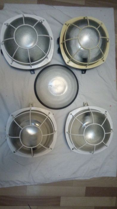 Светильники, плафоны, старые.