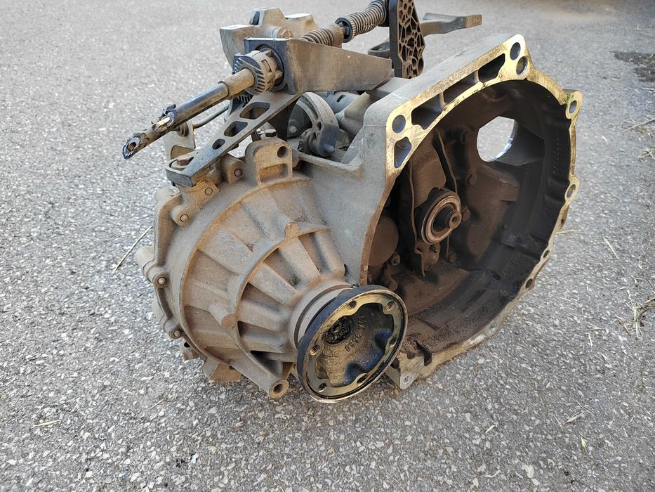 5 степенна скоростна кутия Голф 5 plus