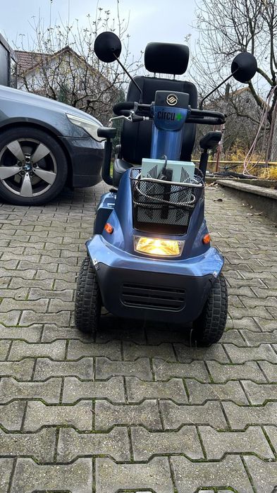 Scaun electric handicap dizabilitati dezabilitati carucior carut scute