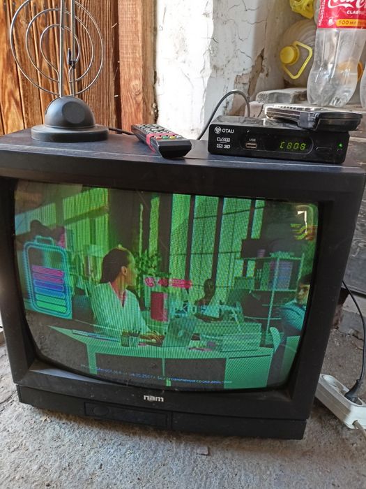 Продам старый телевизор