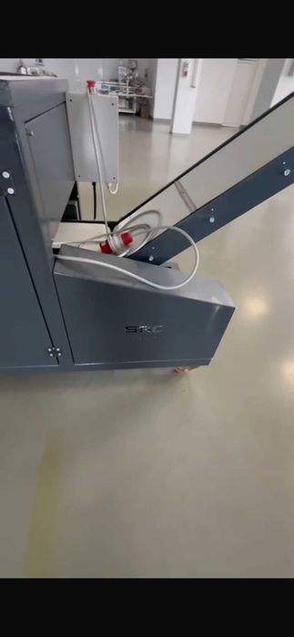 Елеватор транспортьор за смачкване на маса (тесто, пластилин и други)