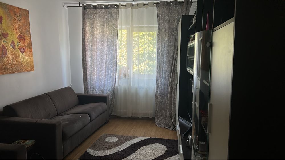Inchiriere apartament 2 camere Nicolina 1