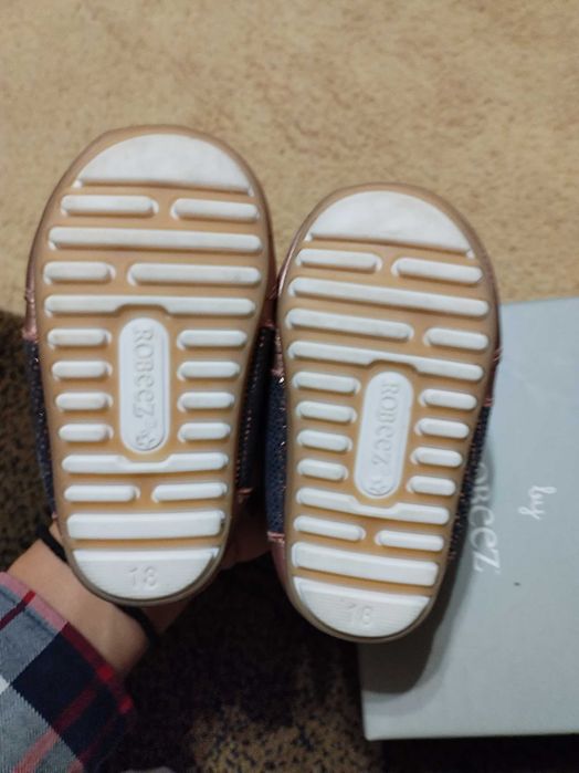 Ghetute piele Robeez marimea 18