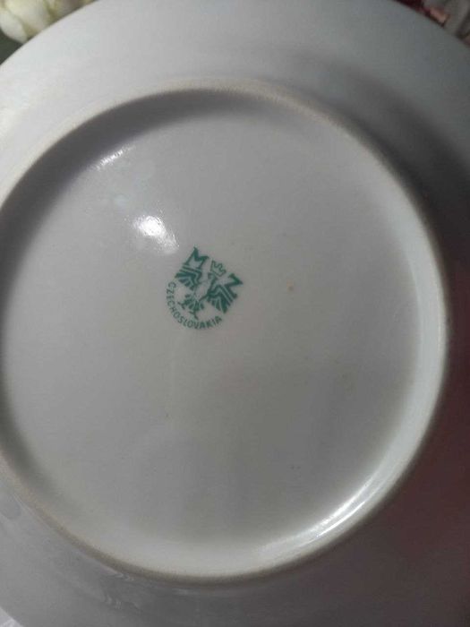 Тарелки . Диаметр 17 см. ( В наличии 10 шт. ) . 1 шт. - 50 тыс.