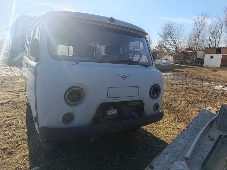 Продам УАЗ на запчасти
